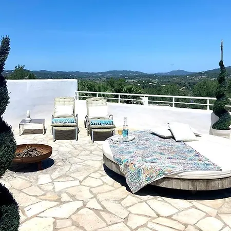 Luxury Ibiza Villa By The Sea *
